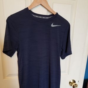 Mens Nike shirt